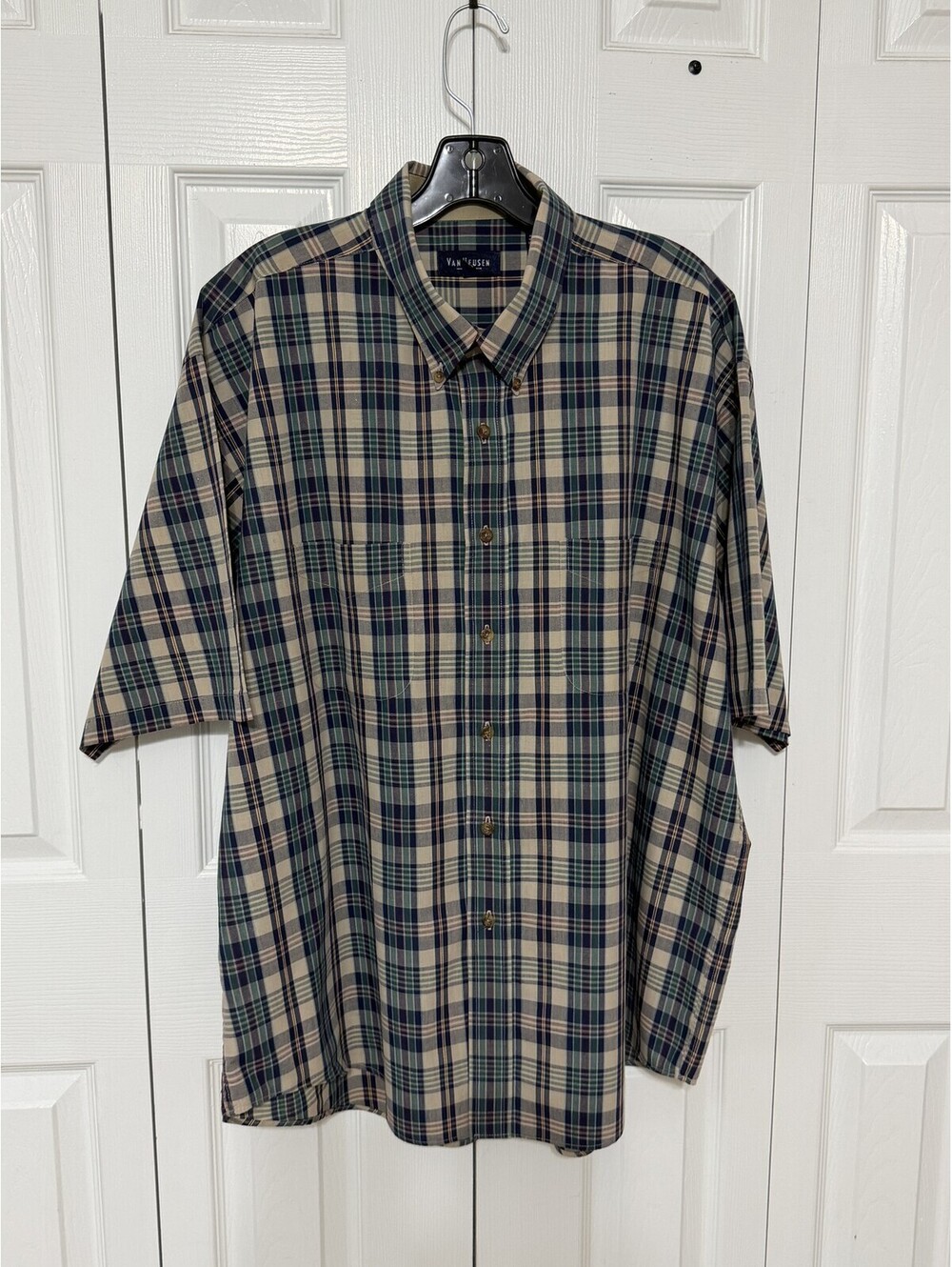 Van Heusen Shirt Mens XL Blue Plaid Short Sleeve Button Down Wrinkle Free Casual